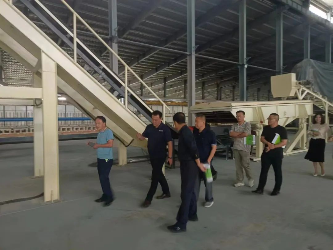 88038威尼斯政协领导到连石生态考察